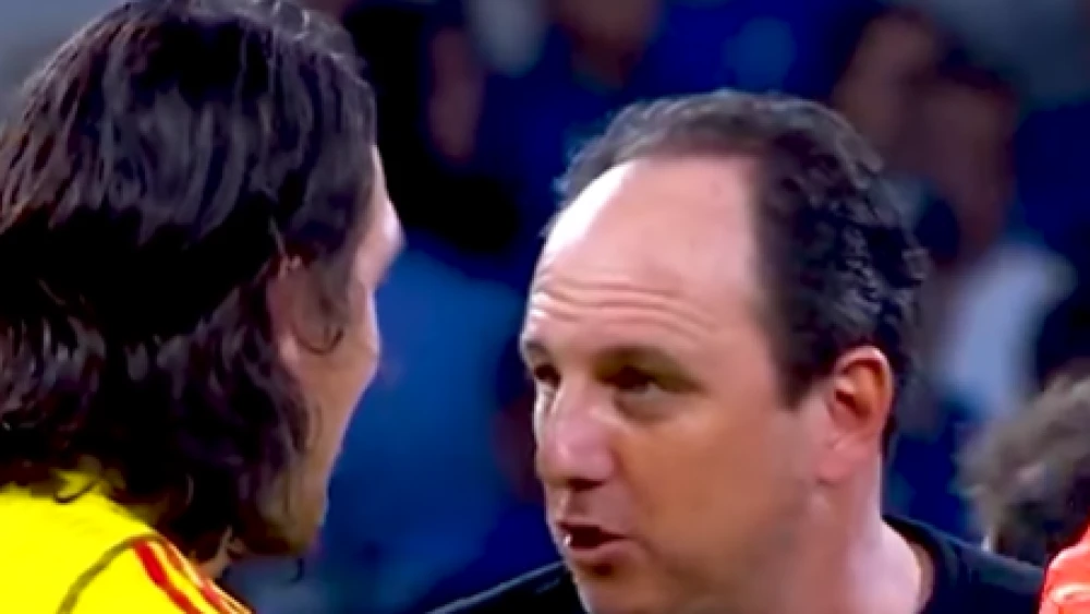 Dublador revela diálogo entre Cássio do Cruzeiro e Rogério Ceni do Bahia
