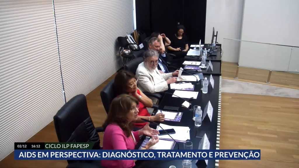 Especialistas apontam que prevenção e tratamento podem erradicar o HIV e a Aids do mundo