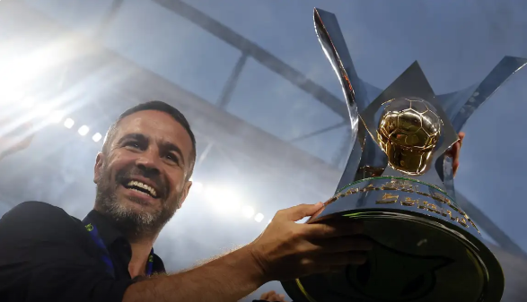 Artur Jorge, do Botafogo, é indicado a melhor técnico das Américas