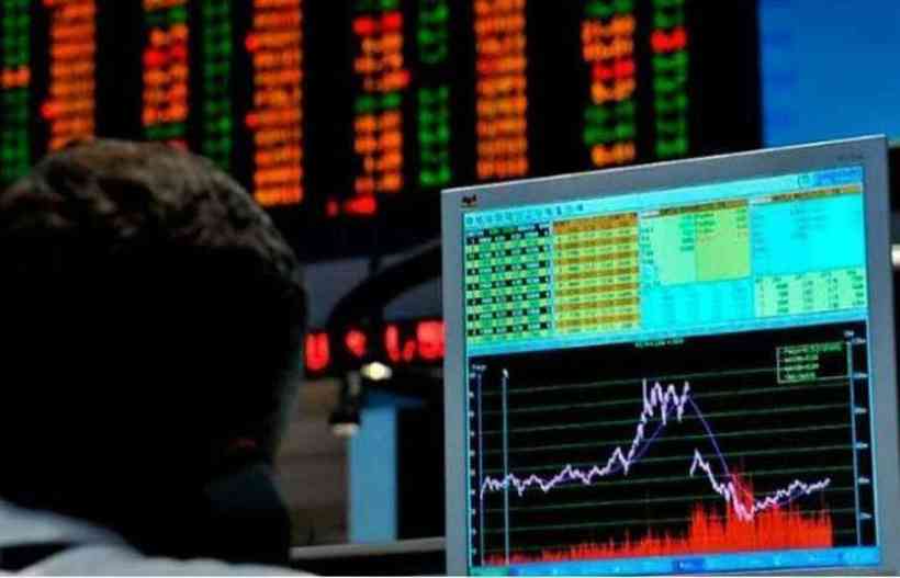 Bolsa fecha ano com índice próximo ao do começo da pandemia de covid