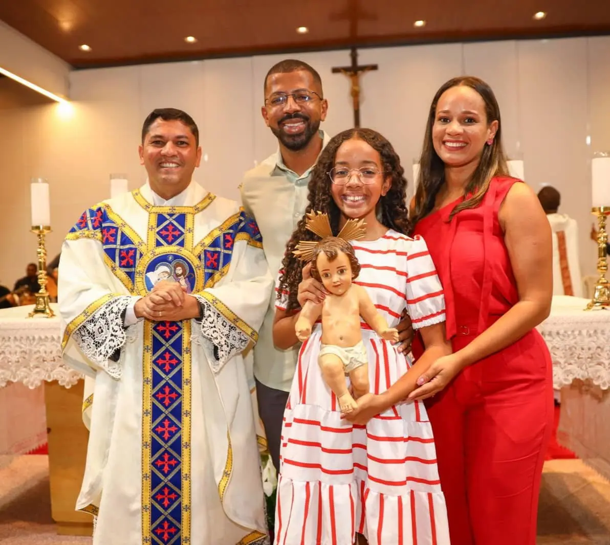 Eriton Ramos e família participam de celebração natalina