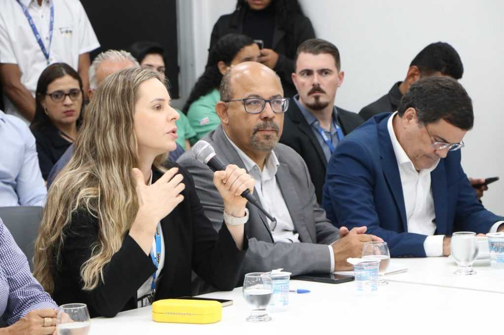 Comitiva da SDE visita Polo Plástico em Camaçari para reunião estratégica