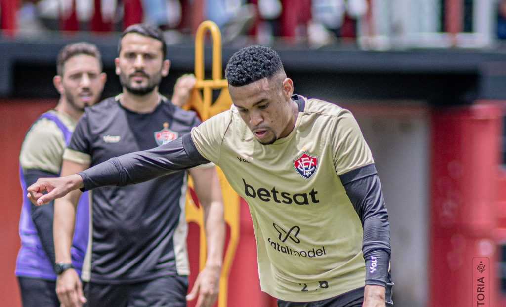 No Barradão, Vitória busca cravar permanência na Série A contra o Fortaleza