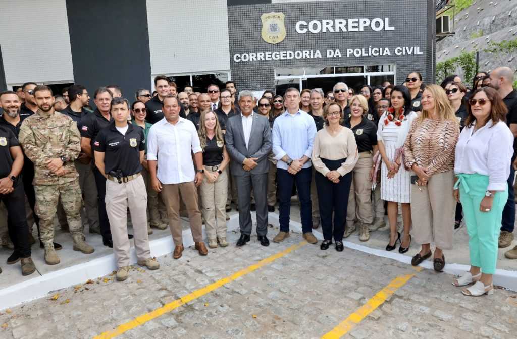 Governador entrega Complexo Policial do Ogunjá e amplia segurança