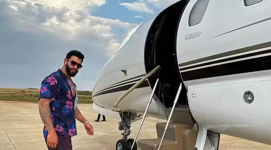 "Meu presidente": Safadão apoia Gusttavo Lima, e Deolane Bezerra brinca sobre ser vice