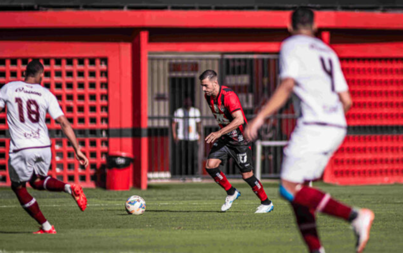 Vitória marca no final e empata com Jacuipense em 1x1