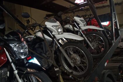 Fiscalização autua 25 motociclistas por transporte clandestino em Salvador