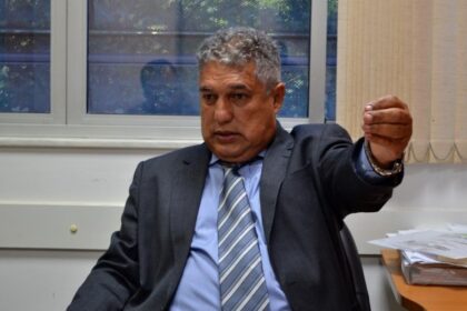 Após "sacrifício", Rosemberg Pinto é reconduzido à liderança do governo na Assembleia
