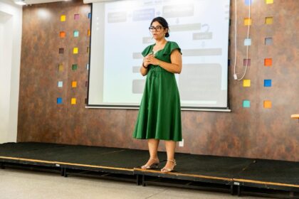 Servidores de Candeias treinam gestão de contratos e fluxo orçamentário