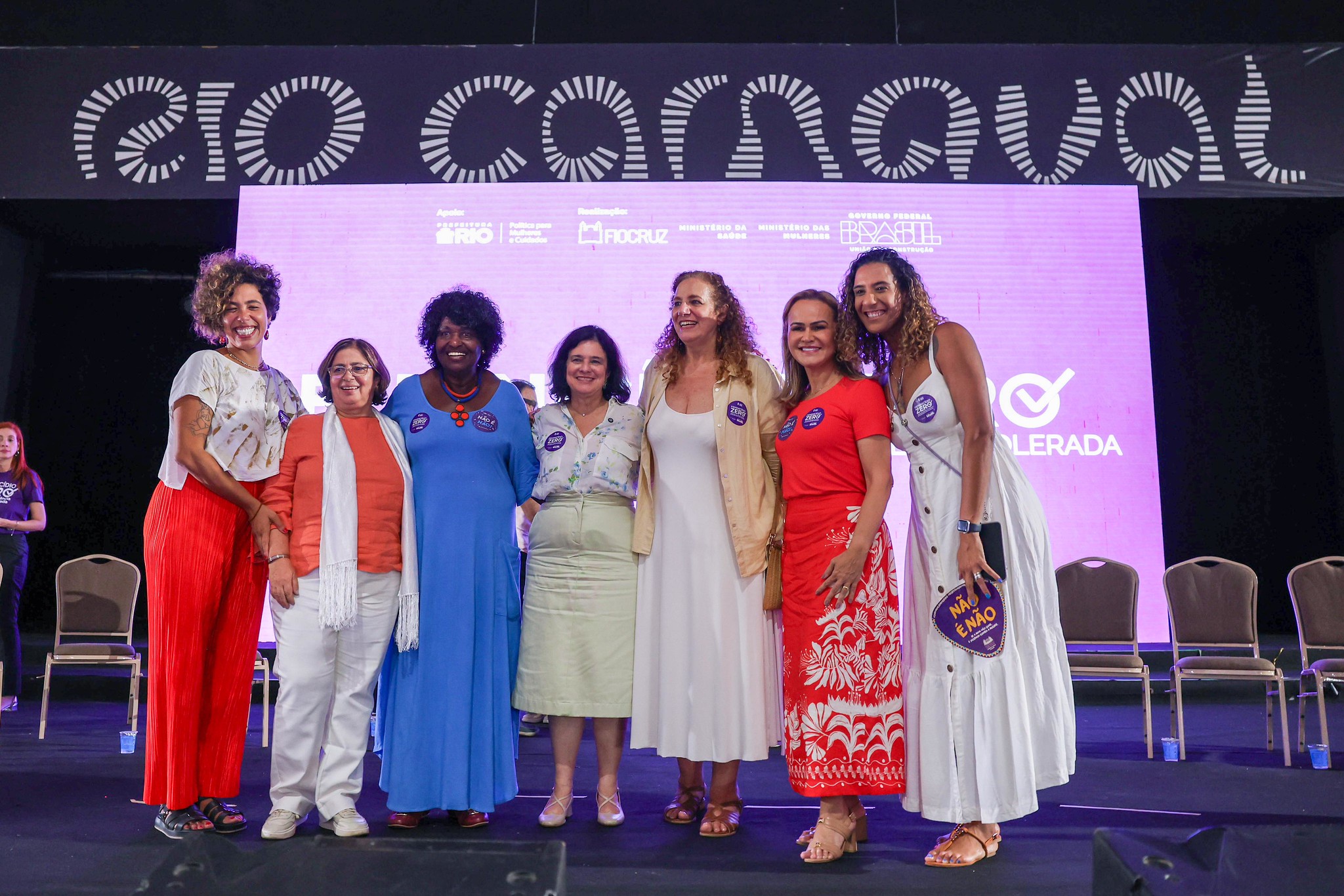 "Feminicídio Zero: Sapucaí Recebe Mensagem de Esperança e União"