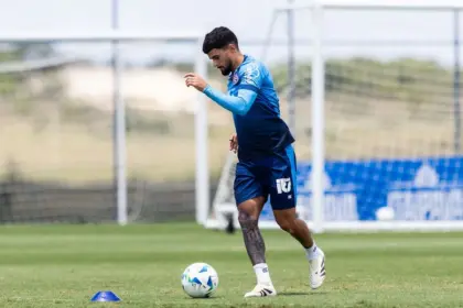 Bahia encara o Ceará em jogo atrasado da Copa do Nordeste