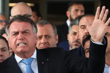 Após virar réu, Bolsonaro nega decreto de golpe de Estado