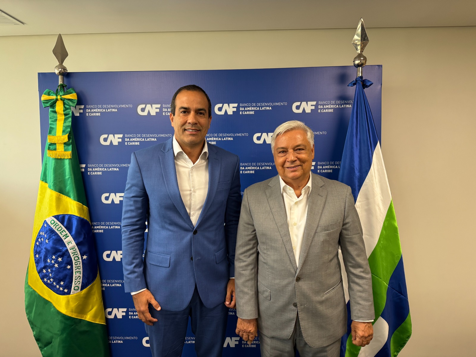 Bruno Reis assina financiamento de US$125 milhões para implantação de teleférico, investimentos em tecnologia e capacitação