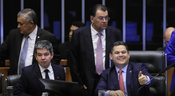 Orçamento de 2025 é aprovado pelo Congresso Nacional