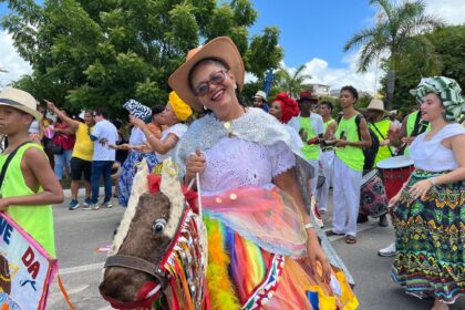 Cortejo cultural inicia Carnaval em Arembepe nesta terça