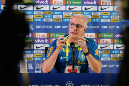 Dorival Júnior quer a seleção atuando bem independente do adversário
