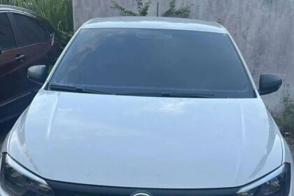 Dupla presa em Jauá com carro e celular roubados