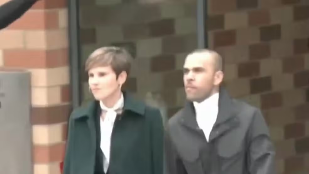 Justiça da Espanha anula sentença e absolve Daniel Alves em caso de estupro