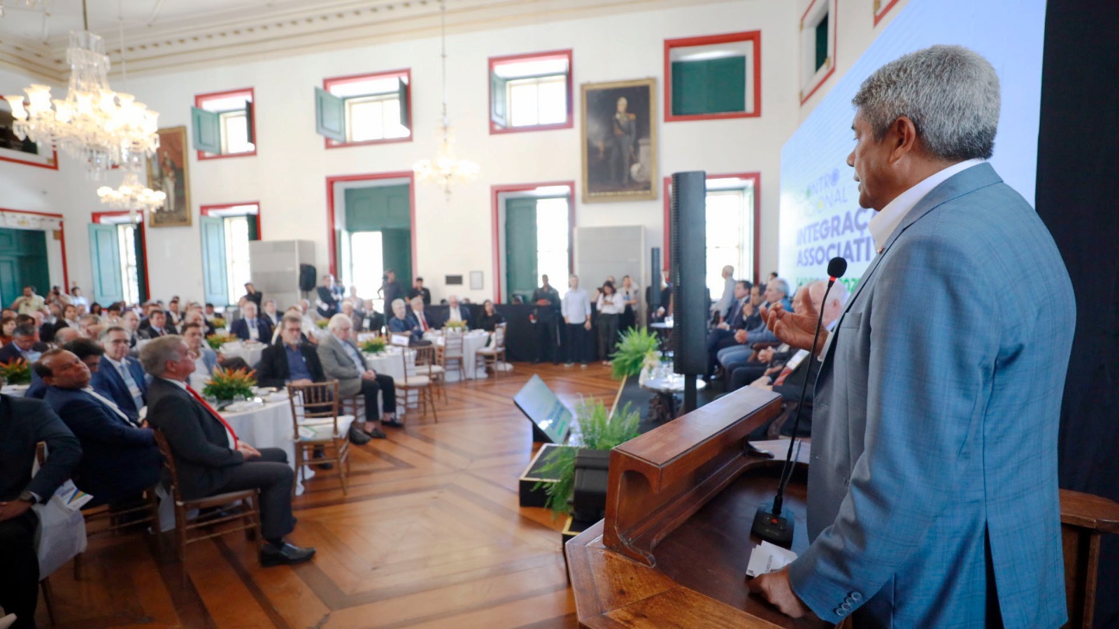 Governador reforça apoio aos pequenos empreendimentos da Bahia em evento das Associações Comerciais