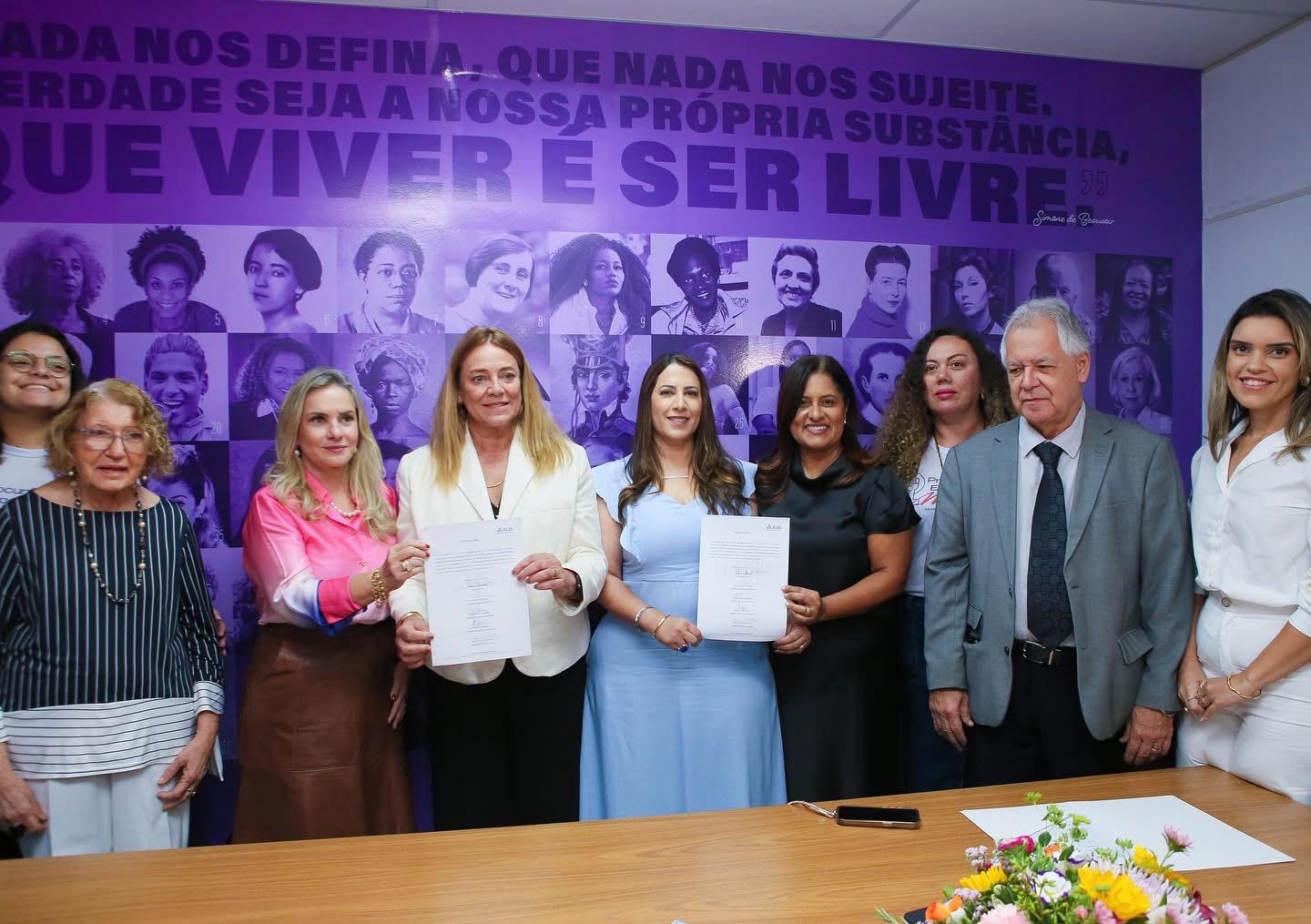 Kátia Oliveira toma posse como procuradora adjunta da Procuradoria da Mulher da ALBA