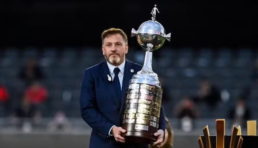 Presidente da Conmebol diz que Libertadores sem brasileiros seria como 'Tarzan sem a Chita'