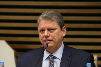 Tarcísio na briga pelo Planalto é ideia que ‘se consolida’, diz vice