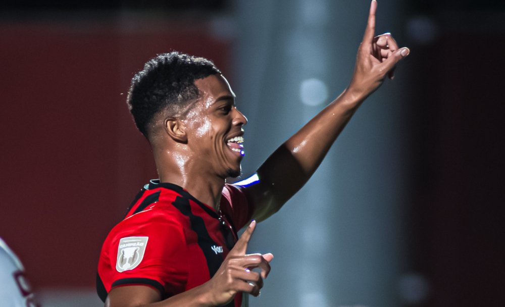 Vitória vence Atlético de Alagoinhas por 3 a 0 e avança à final do Campeonato Baiano