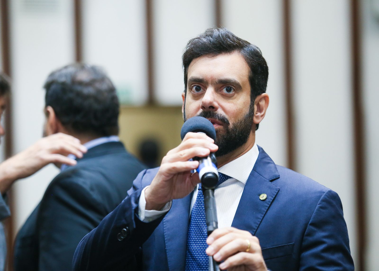 Tiago Correia denuncia assassinato de indígena e casos de desaparecidos na Bahia