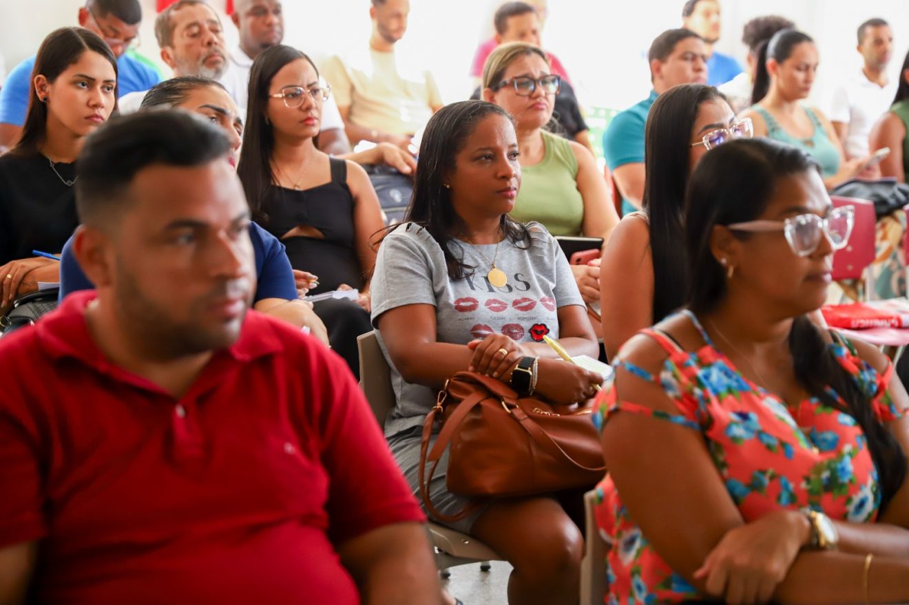 Servidores de Candeias otimizam planejamento de contratações públicas