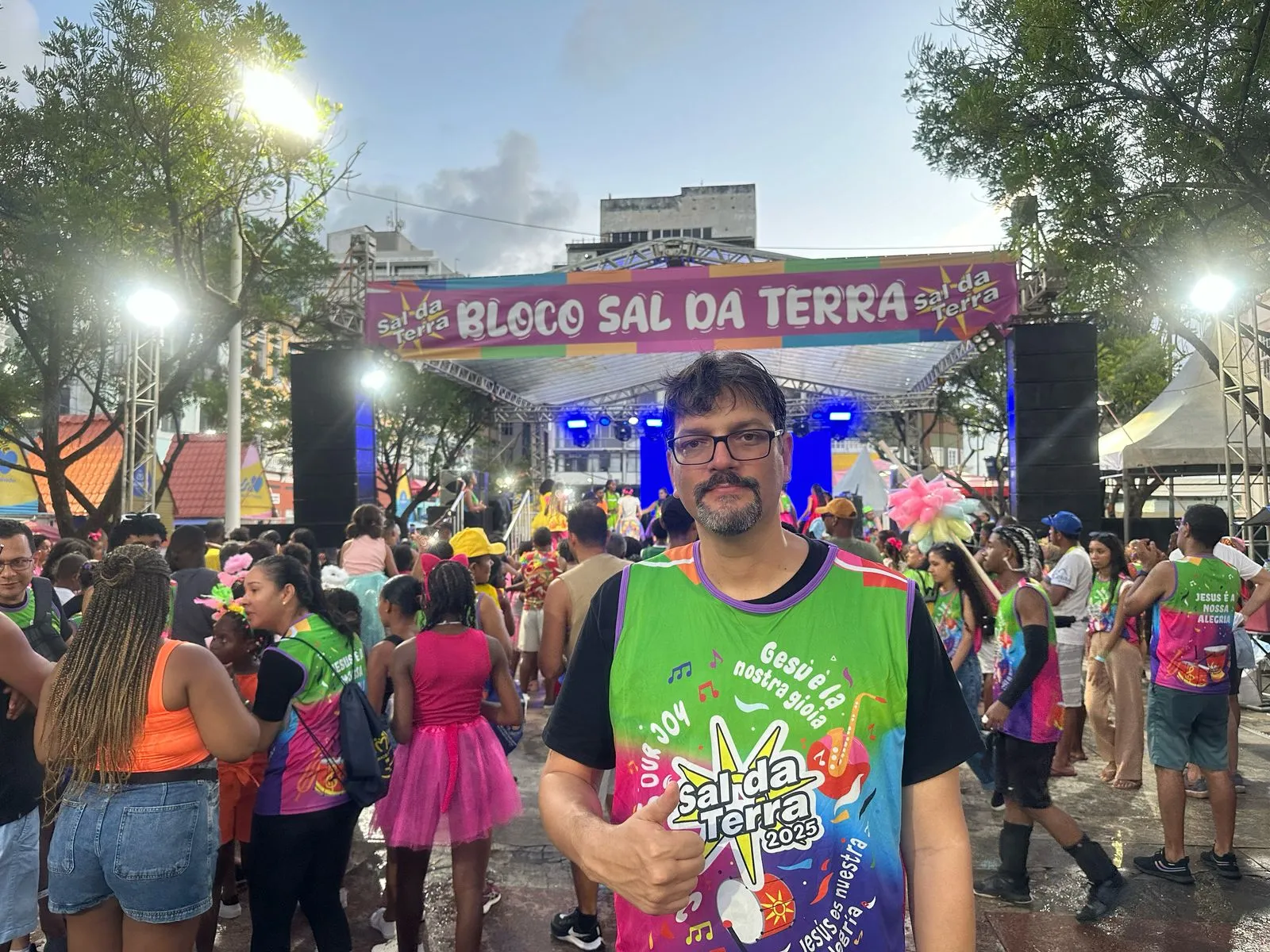 Bloco Sal da Terra leva a mensagem do Evangelho para as ruas durante o Carnaval