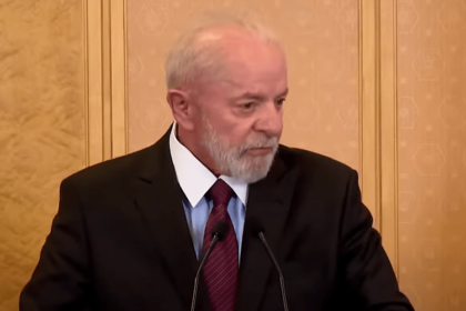 Lula não vê problemas em contatar Trump sobre tarifas comerciais