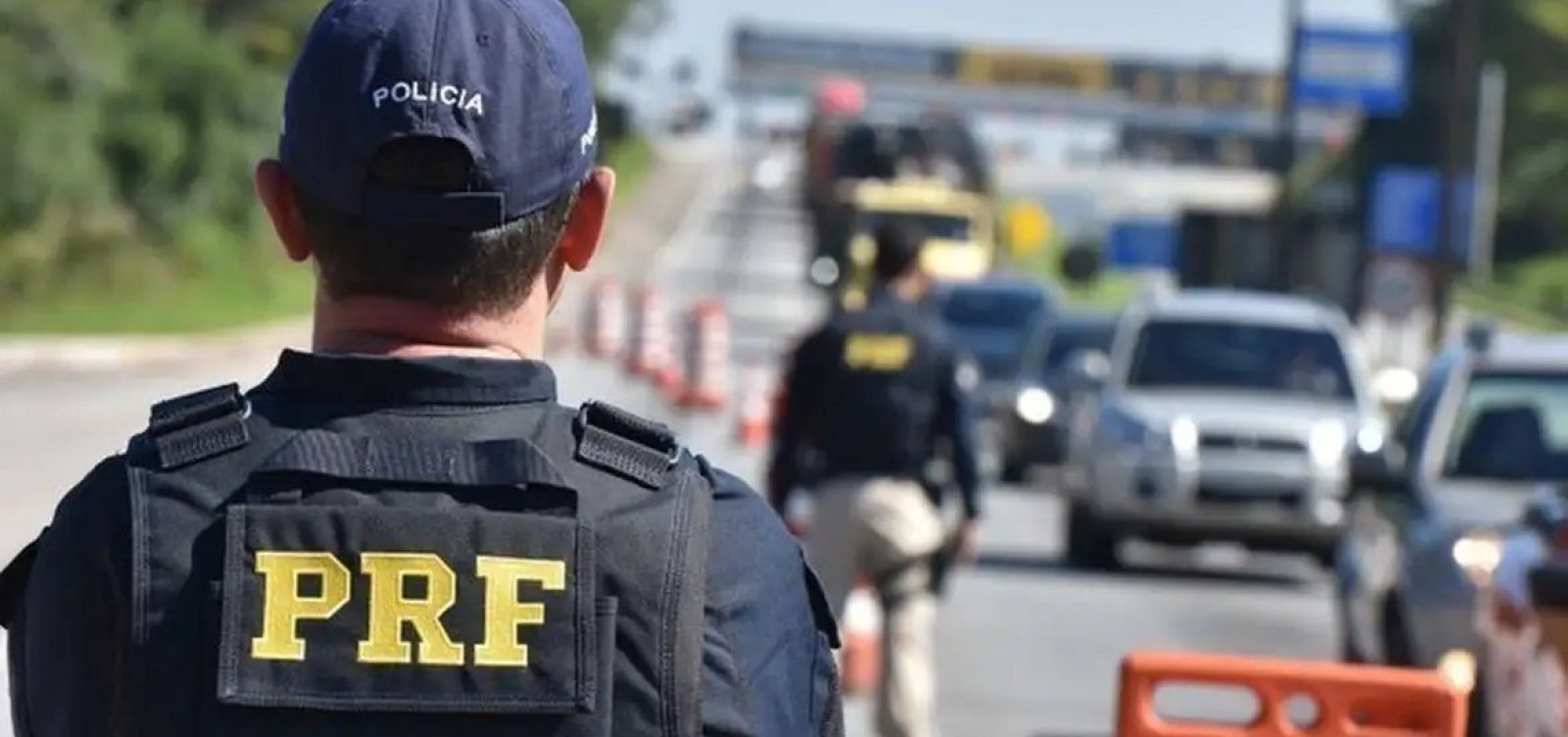 Polícia apreende anfetaminas e autua caminhoneiros na BR-242