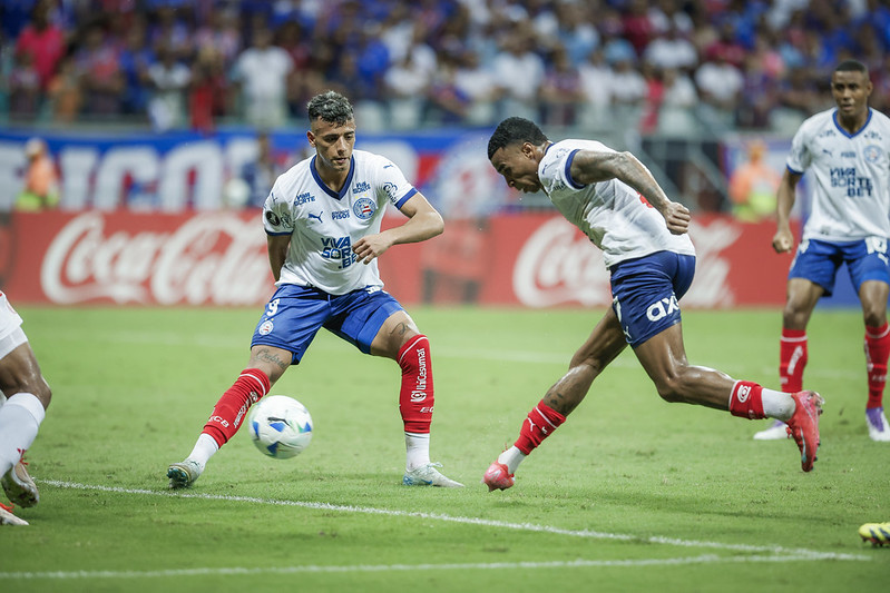 Bahia empata com o Internacional na estreia da Libertadores