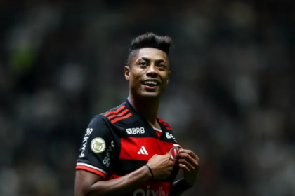 Bruno Henrique é relacionado para jogo do Flamengo pelo Brasileiro