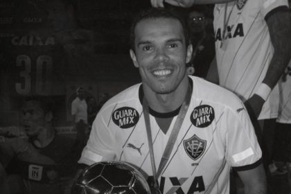 Morre Leandro Domingues, ex-jogador do Vitória, aos 41 anos