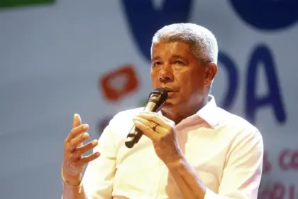 Jerônimo diz que policiais envolvidos em operação que resultou em morte de jovem na Engomadeira foram afastados
