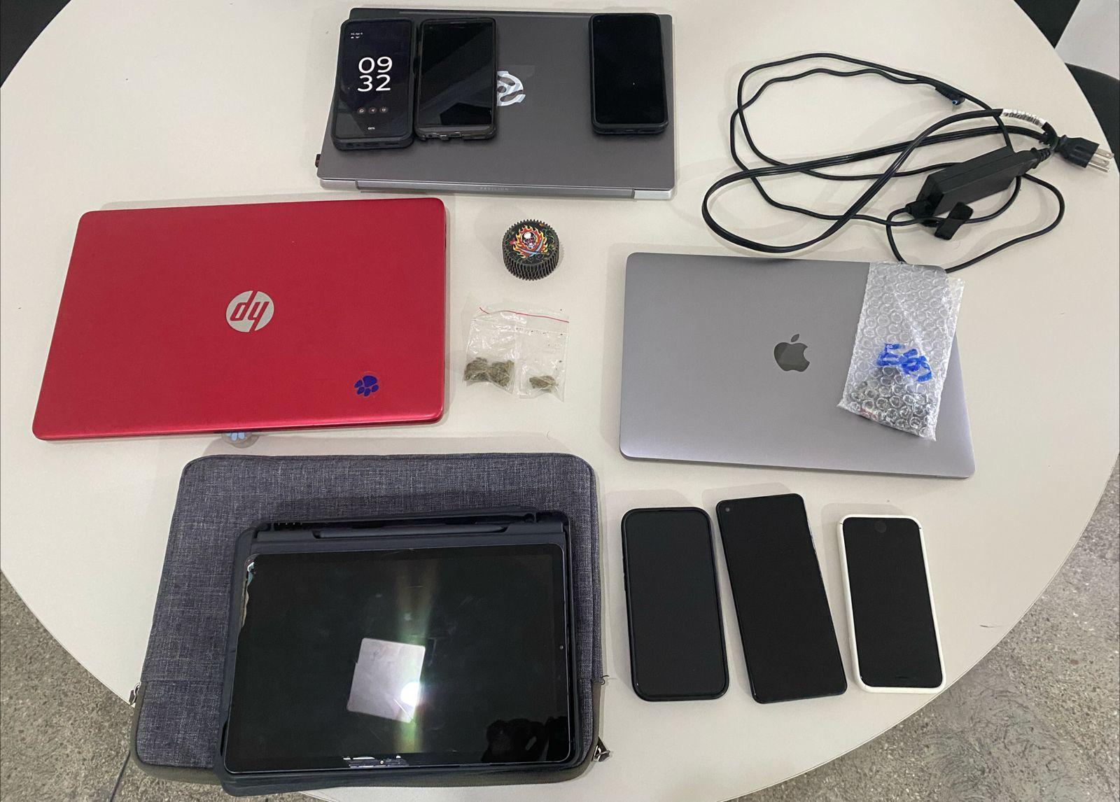 MacBook furtado em corrida de app é recuperado pela polícia em Guarajuba