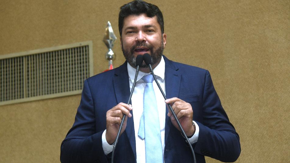 Marcinho quer instituir a disciplina Finanças Pessoais nas escolas públicas e privadas da Bahia
