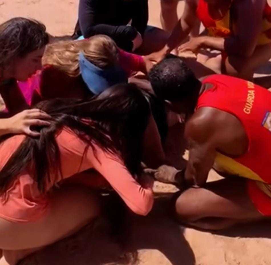 Pai e filho se afogam em Guarajuba; comunidade pede mais salva-vidas