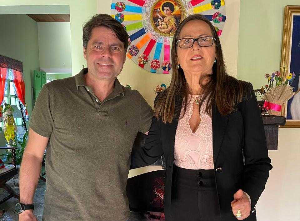 Paulo Câmara propõe Comenda 2 de Julho à prefeita de Mucugê, Ana Medrado