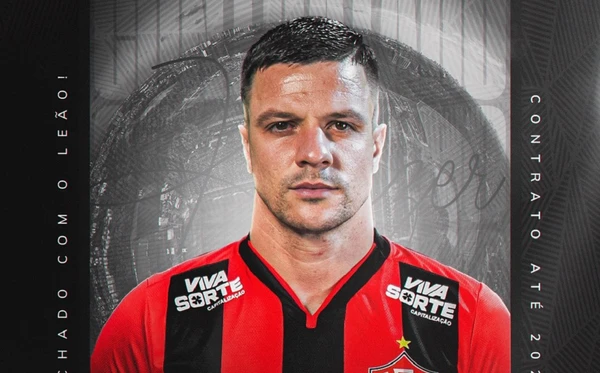 Vitória anuncia contratação do centroavante Renato Kayzer, ex-Fortaleza