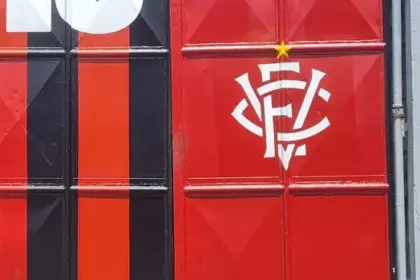 Vitória emite nota de esclarecimento à respeito de dívidas após déficit milionário nas contas do clube