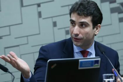 Crescimento da Economia Brasileira é Excepcional, Mas Inflação Persiste