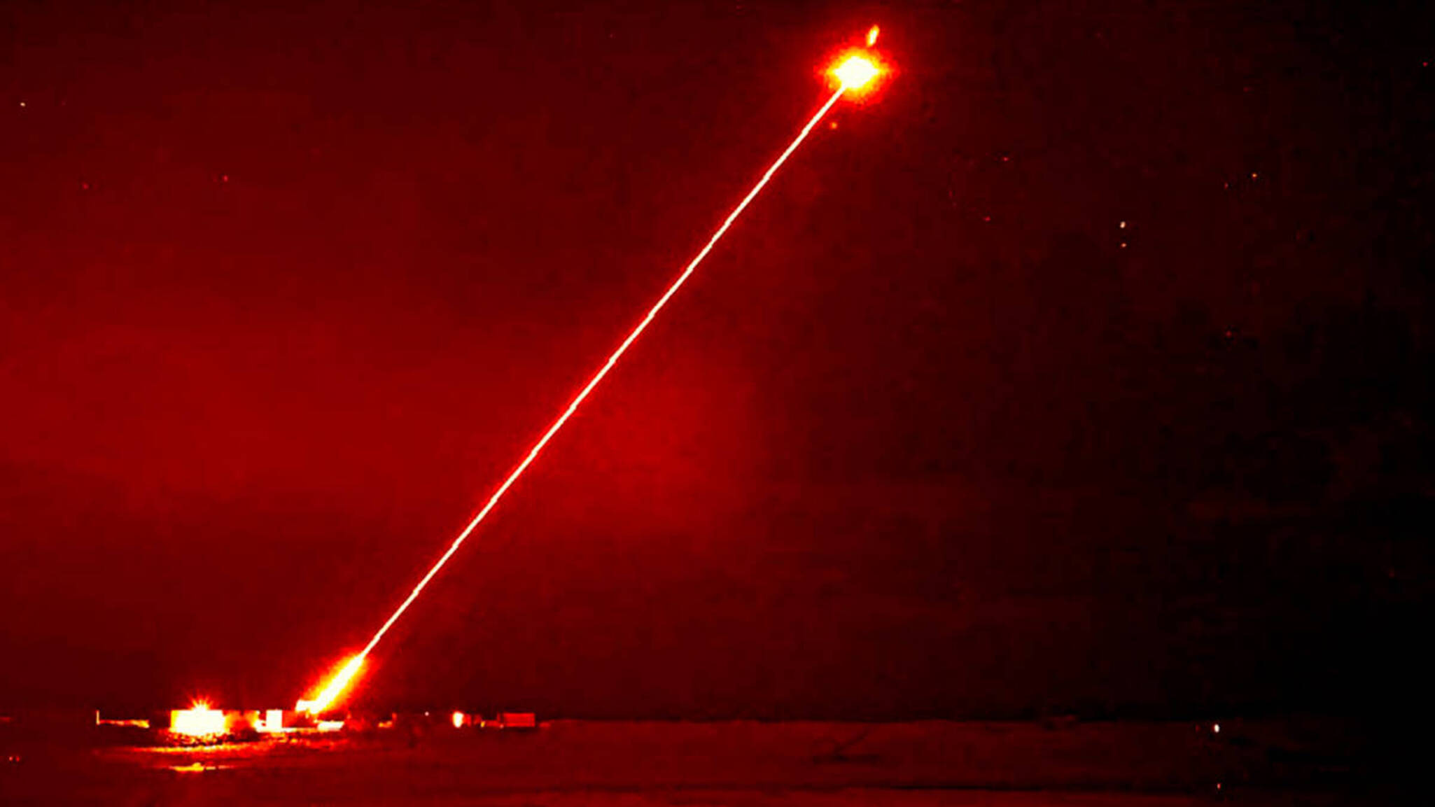 Laser militar do Reino Unido será colocado em navios de guerra