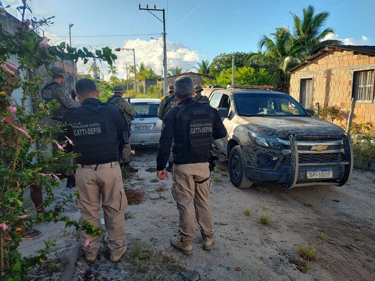 Polícia desarticula rede de tráfico e bloqueia R$ 2,5 milhões