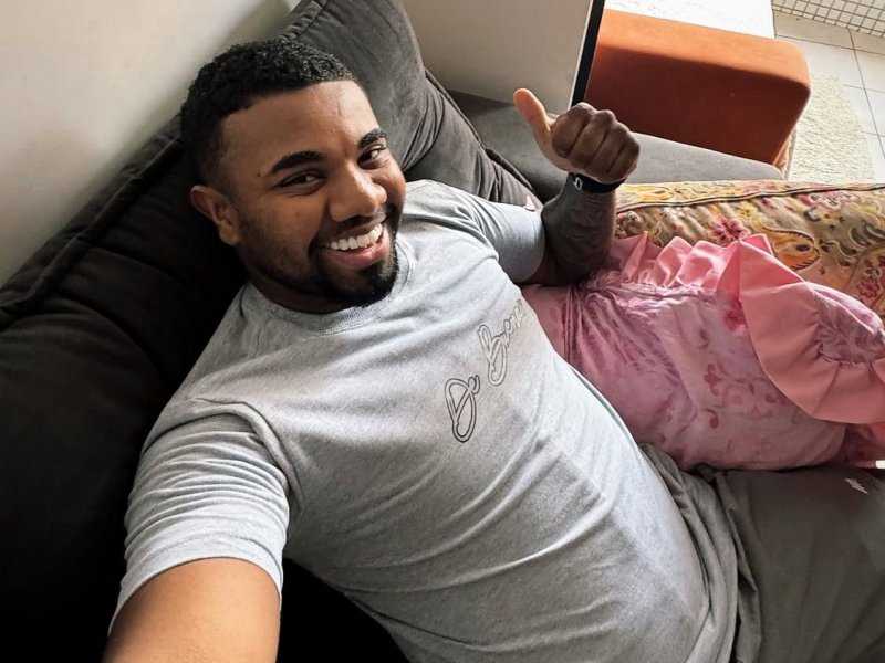 Davi Brito: Recuperação de Cirurgia Estética e Surpresas!