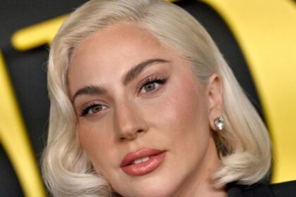 Fãs da Lady Gaga Lutam por Lugar VIP: Quem Vai Vencer?