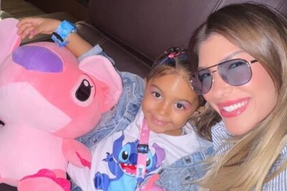 Liz Improta Brilha: Look Inspirado em Lilo & Stitch Encanta!