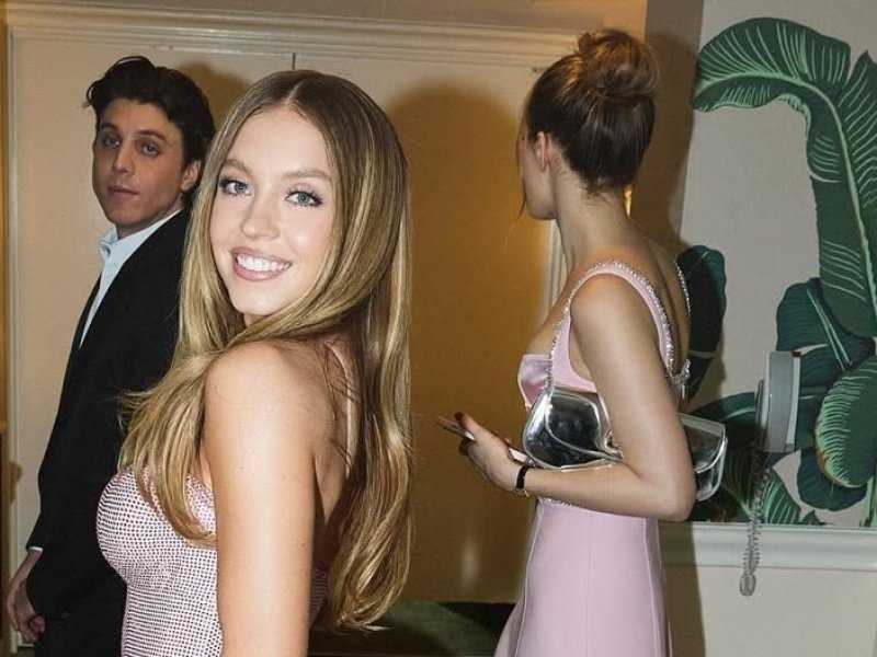 Sabonete Exclusivo de Sydney Sweeney: Água do Seu Banho!