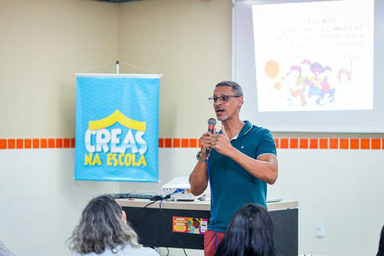 Candeias: Estudantes participam de palestra sobre combate ao abuso infantil